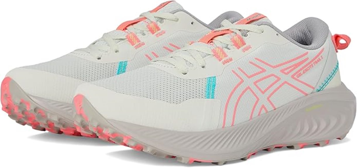 women s trail running shoe
