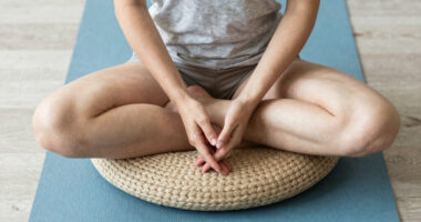 How to Choose Meditation Cushions And Mats